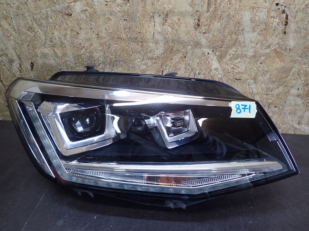 фото №1, Лампа перед права vw caddy ксенон led 15-