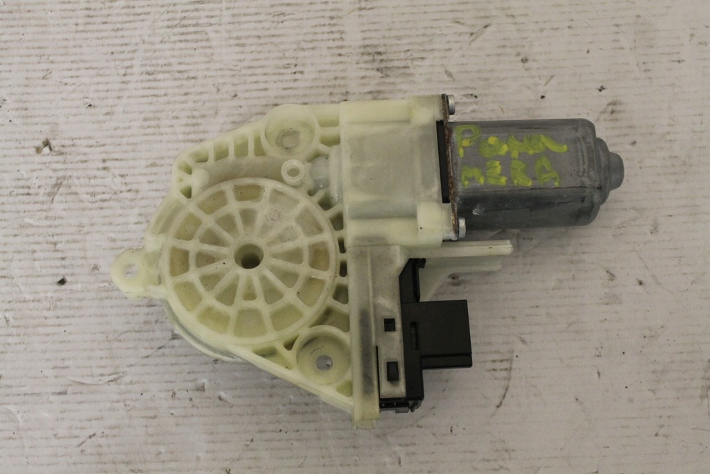 фото №1, Моторчик подъемника левый перед panamera i 970