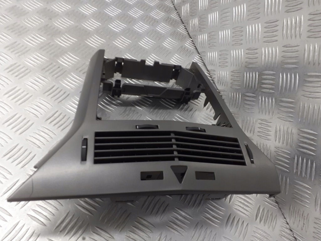 фото №1, Консоль средняя opel astra h 331985437