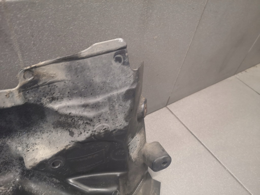 фото №6, Захист редуктор права bmw 7 f01 3.0d 7185170