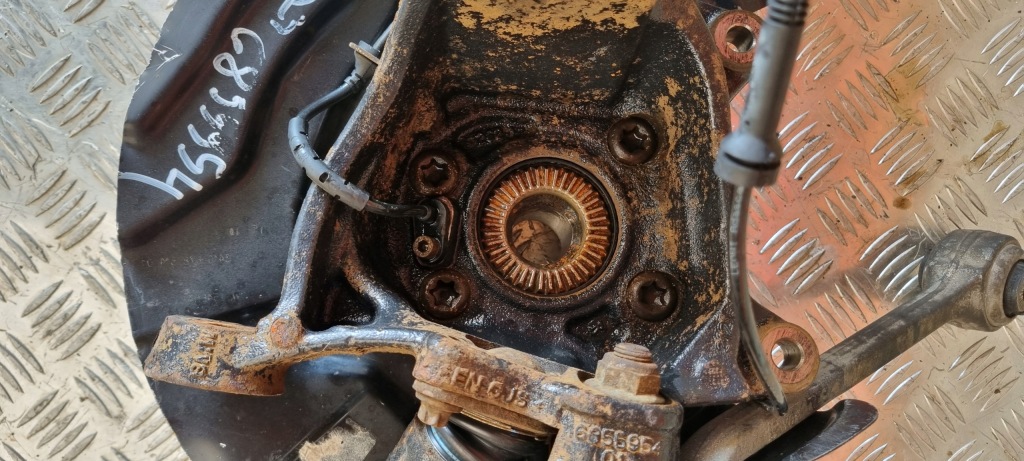 фото №12, Bmw x3 f25 x4 f26 поворотный кулак амортизатор правый перед 6855954 6796316 ii