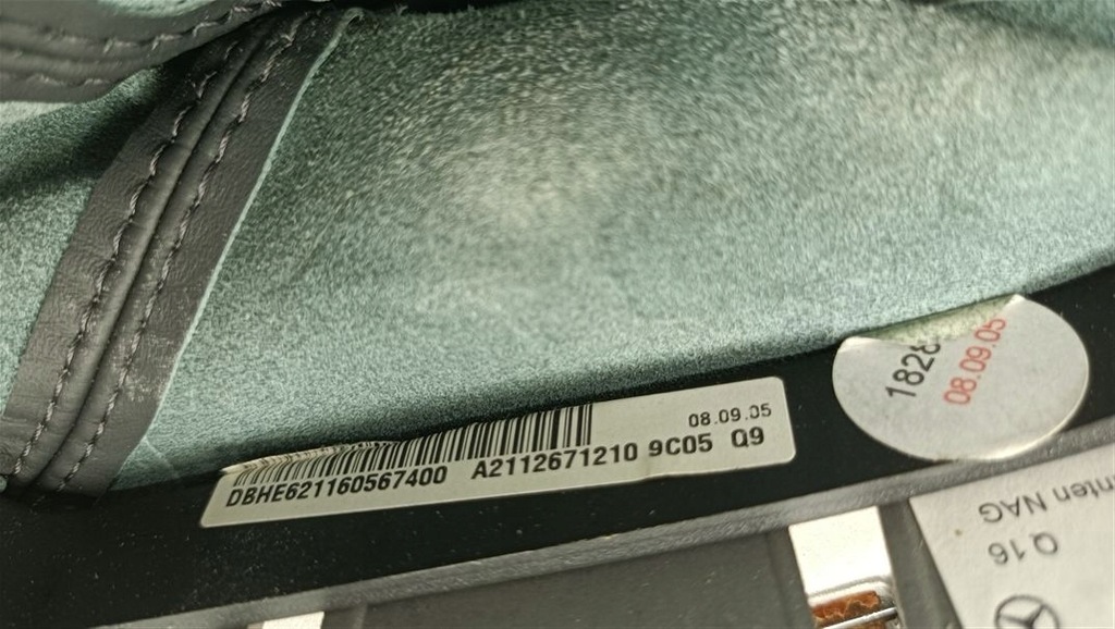 фото №8, Ручка домкрат рамка переключения передач панель mercedes w211 2118217058