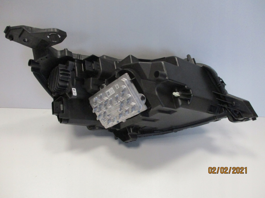 Фара ліхтарі  peugeot 208 2008 full led ліва правий Оригінал