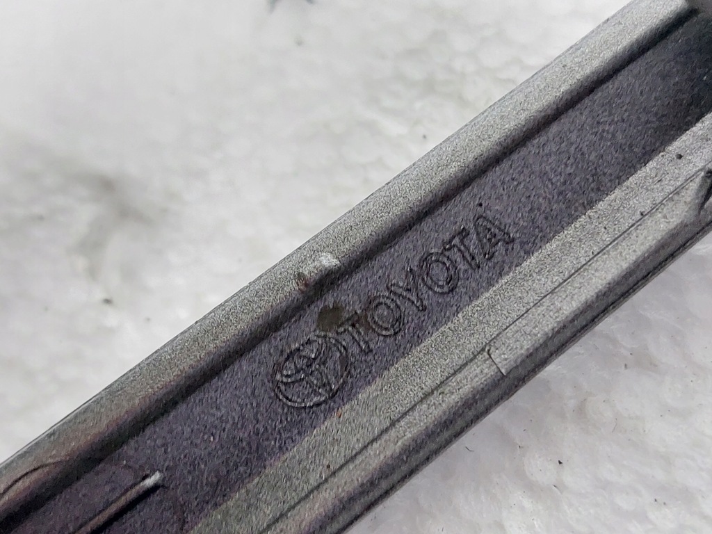 фото №7, Молдинг бампера права ліва toyota corolla e21 19-