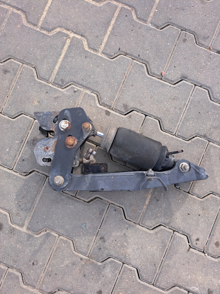 фото №1, Замок кронштейн кабіни renault premium dxi volvo fe