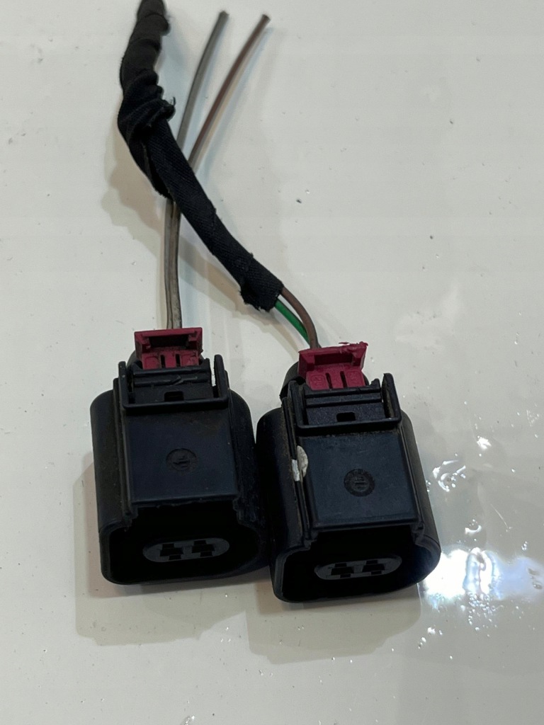 Купить Колодка штекер audi a4 b9 8k0973702f