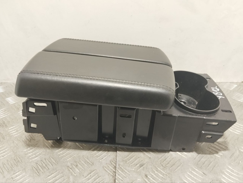 фото №6, Tesla model s 2013 подлокотник туннель среднего 102424100a