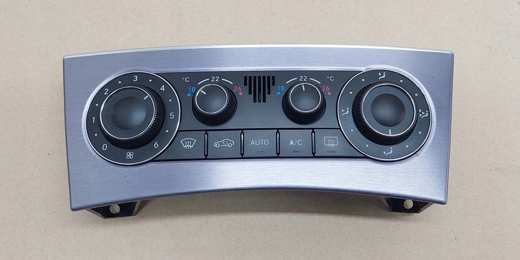 фото №1, Панель кондиціонера mercedes clc