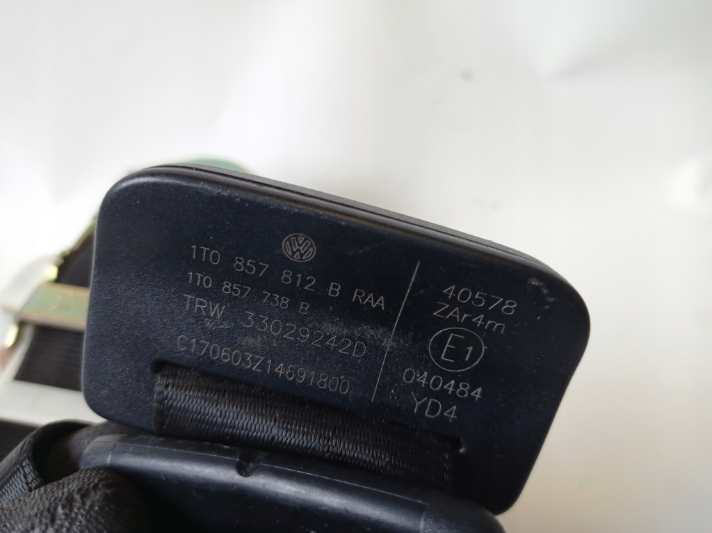 фото №5, Pas безопасности правый задняя vw touran 1t0857812b