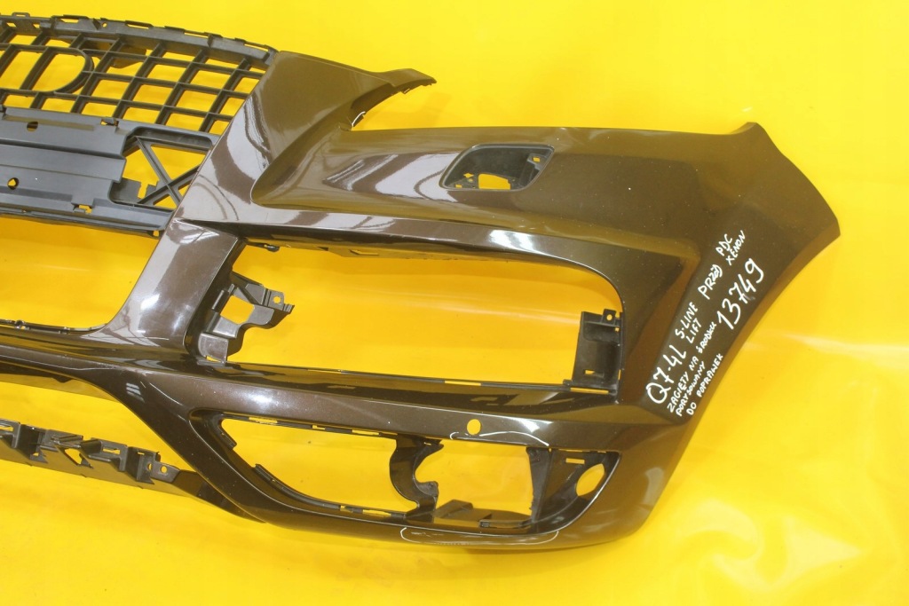 Бампер перед передній audi q7 4l рестайлінг  s-line pdc ксенон 4l0807437l Київ