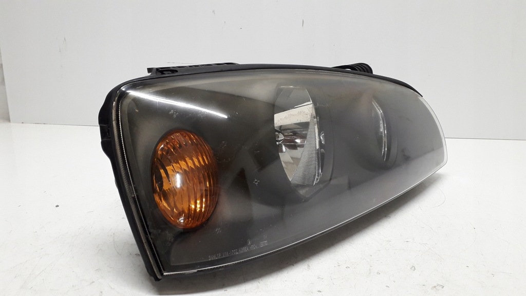 фото №10, Hyundai elantra 3 iii lift 03-лампа права передня