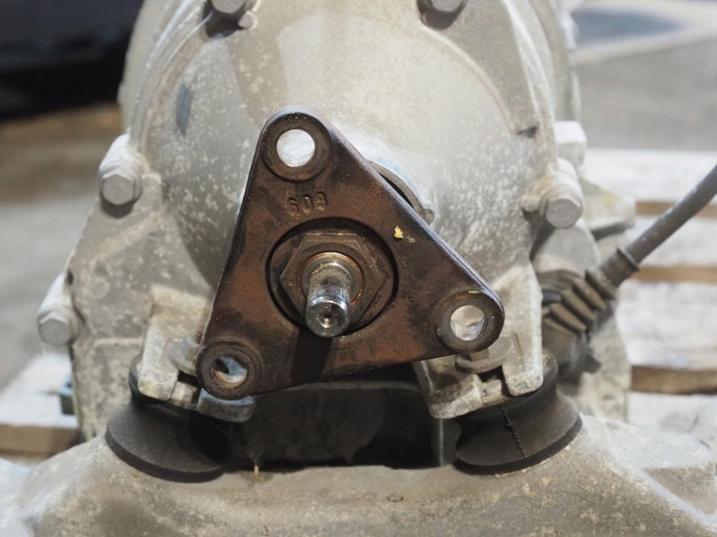 Коробка передач передач bmw e46 рестайлінг  2.0 n46 n46b20a 140 tys 7531411 в Україні