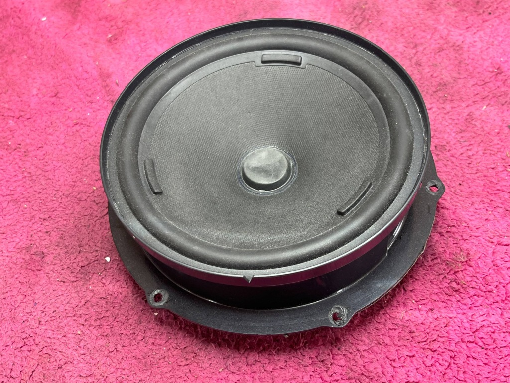 Купить Динамик дверь оригинал seat cupra born 5fj035454