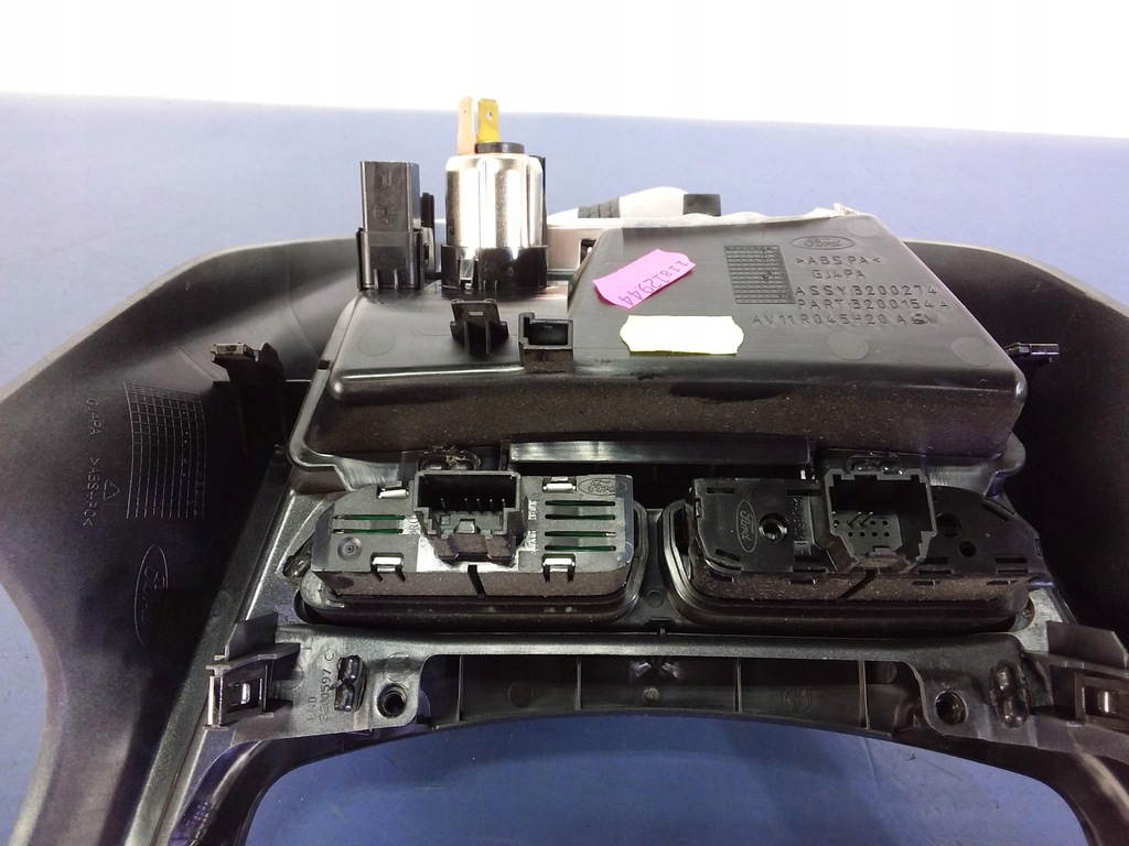 фото №6, Ford b-max панель средний рамка домкрата чехол