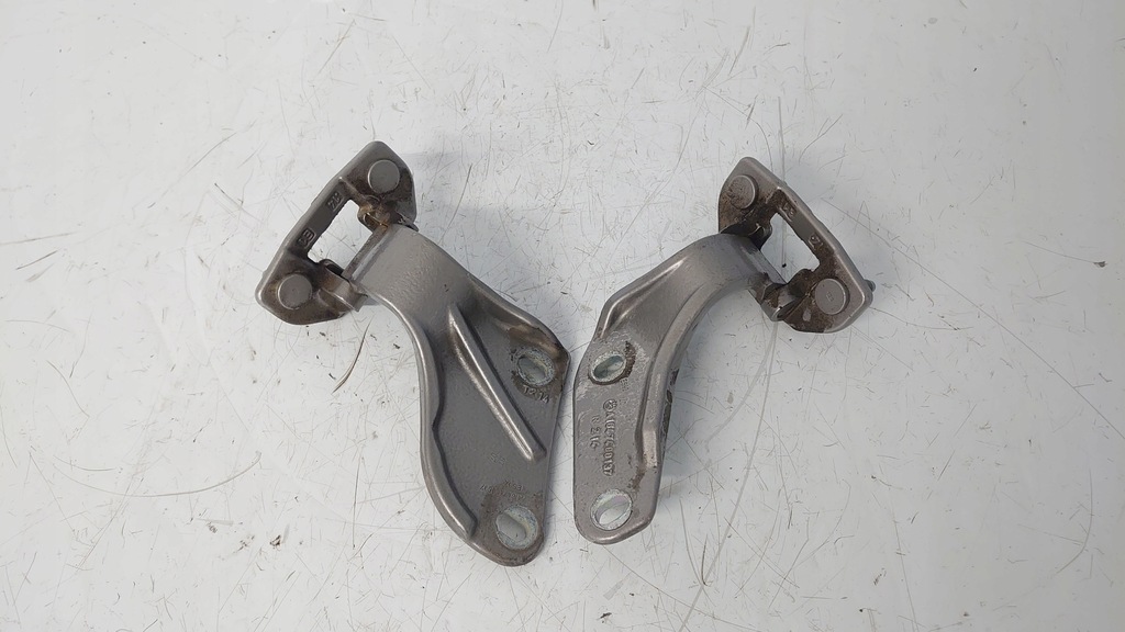 фото №1, Петля лівий правий петлі кришки багажника комплект c723 mercedes ml w164