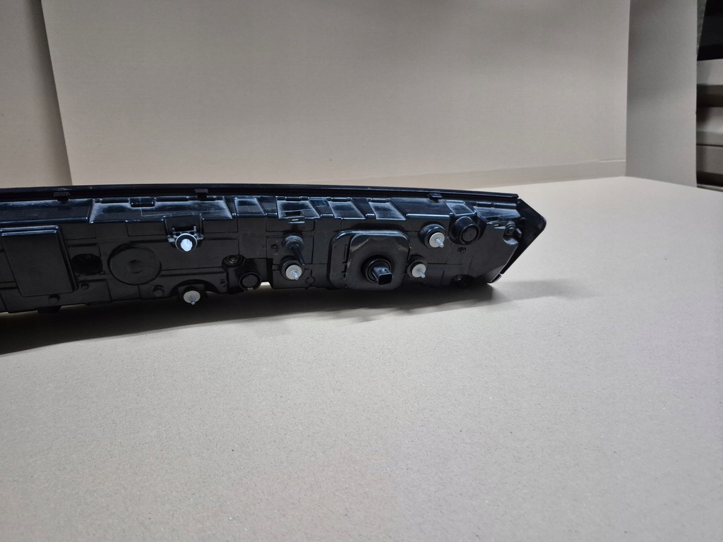 фото №10, Hyundai ioniq 5 v накладка кришки лампа задня задня led