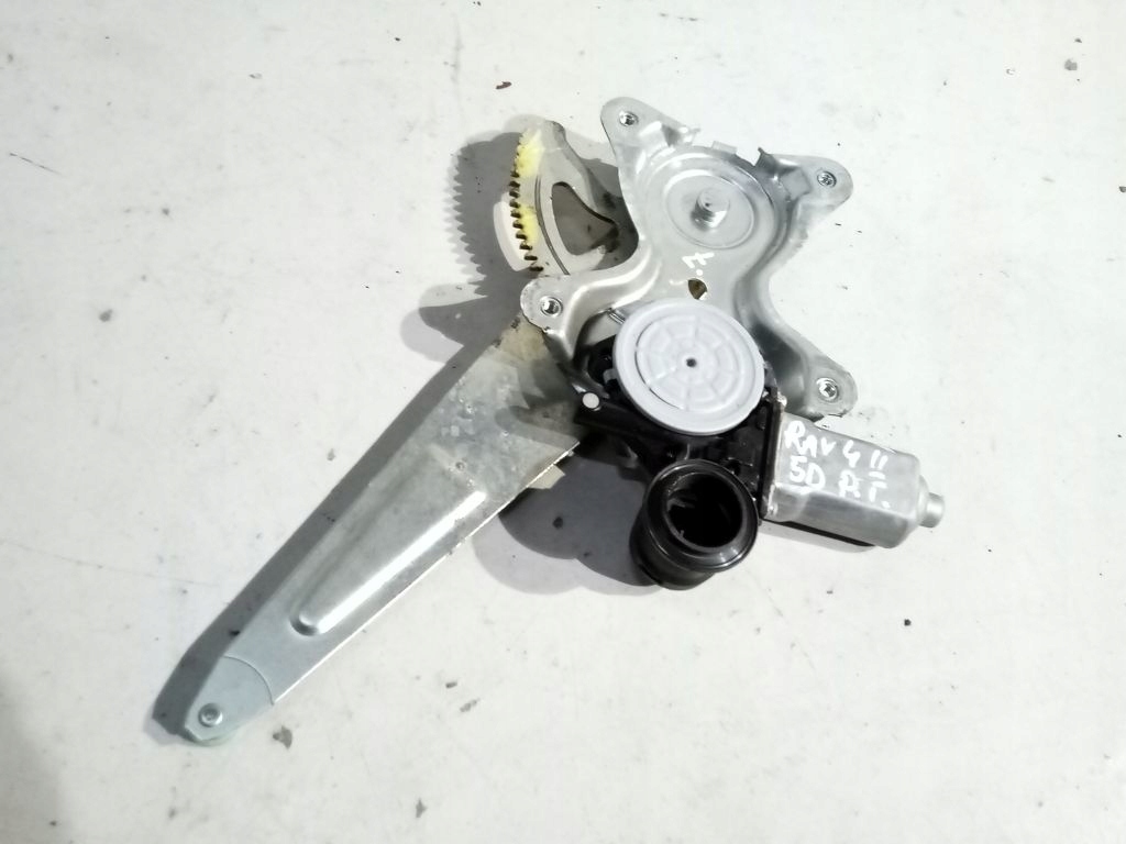 фото №1, Toyota rav4 ii lift подъемник стекло правый задняя электрический