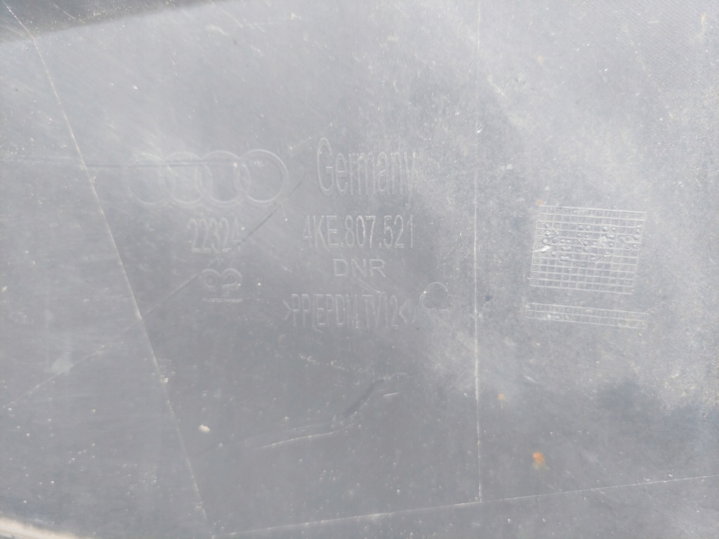 фото №13, Audi e-tron 4ke s-line. бампер задняя a612