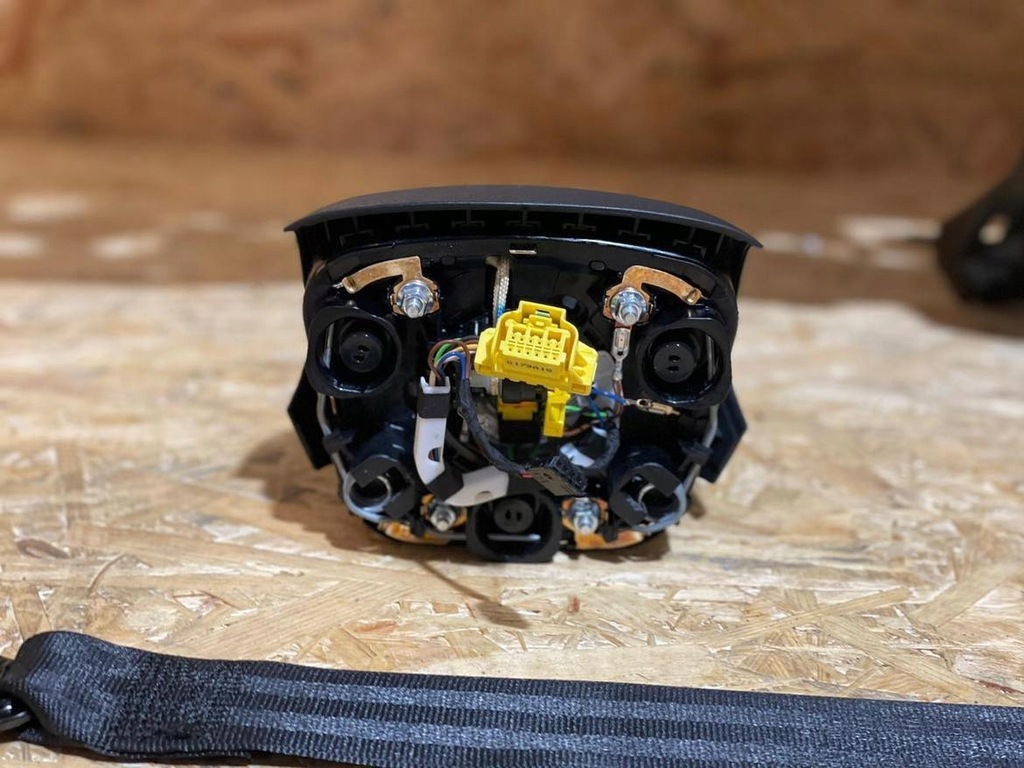 фото №10, Консоль приборная панель подушка безопасности ремни audi q8 4m8 оригинал