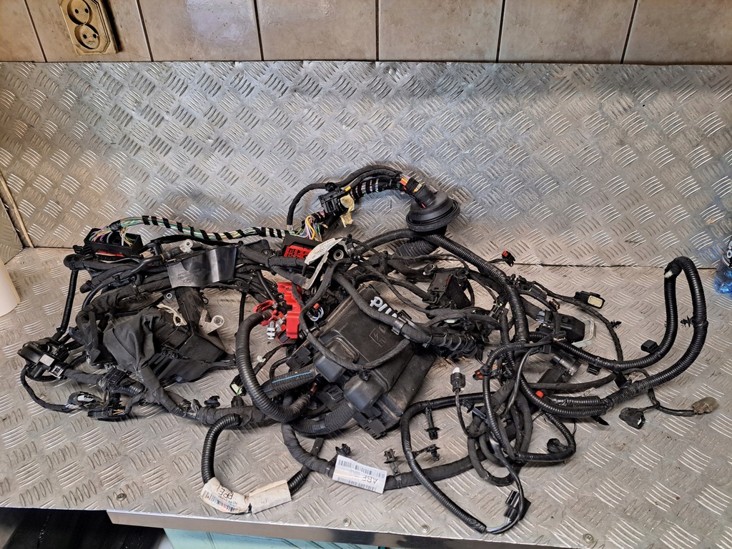 фото №13, Ford puma 2020 r 1.0 ecoboost електропроводка відсік двигуна n1tt-14b060-pbd