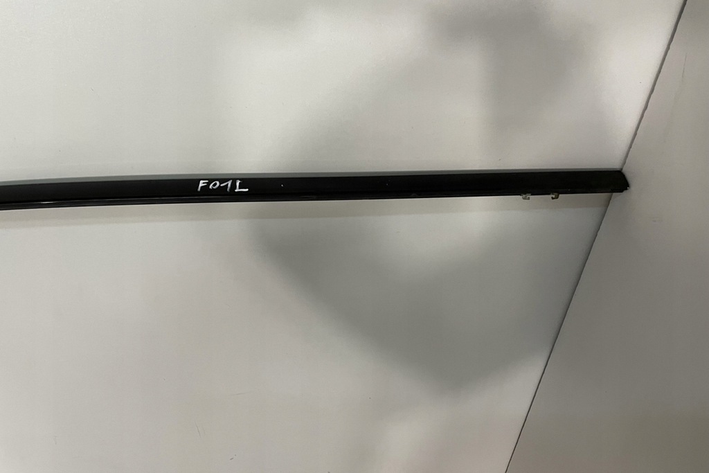 фото №9, Молдинг дахова права bmw 7 f01, f02 7184572 2011