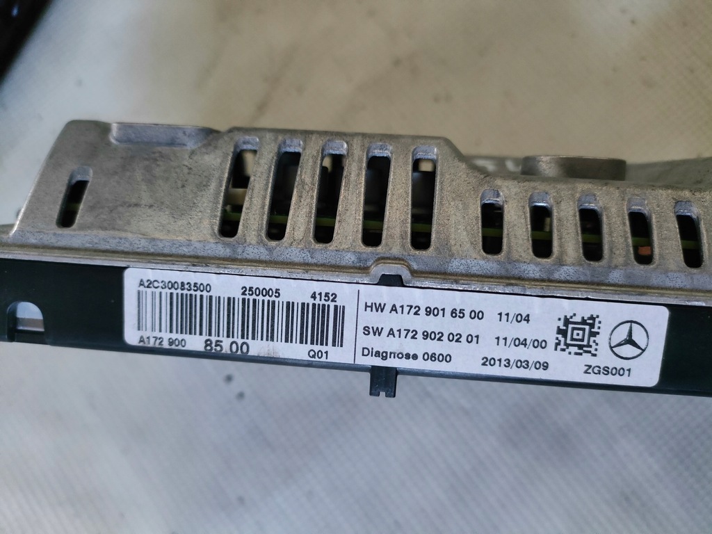 фото №4, Mercedes w204 lift экран дисплей a1729008500