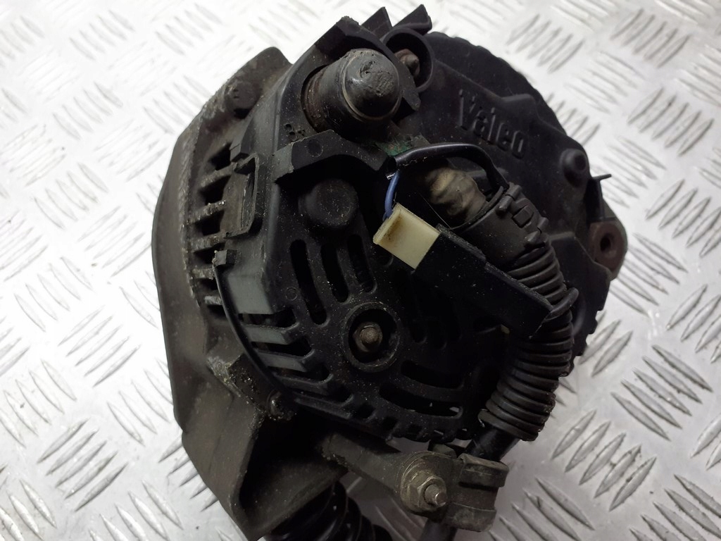 Генератор volkswagen polo 1.4 2541821c Доставка