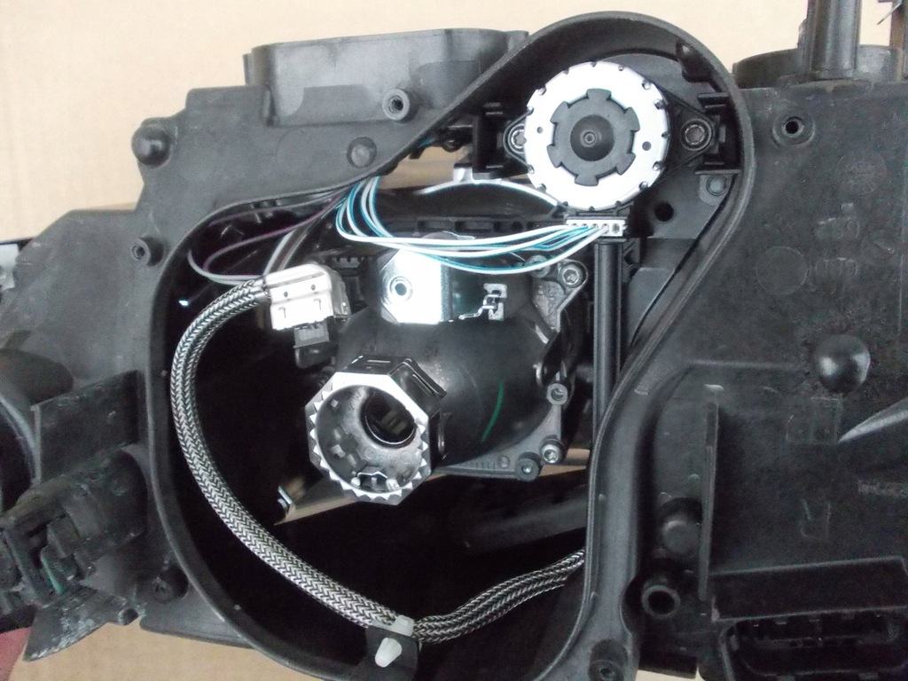 фото №11, Фара лампа правая ксенон bmw 3 lift e92 e-92 7239920-06 europa