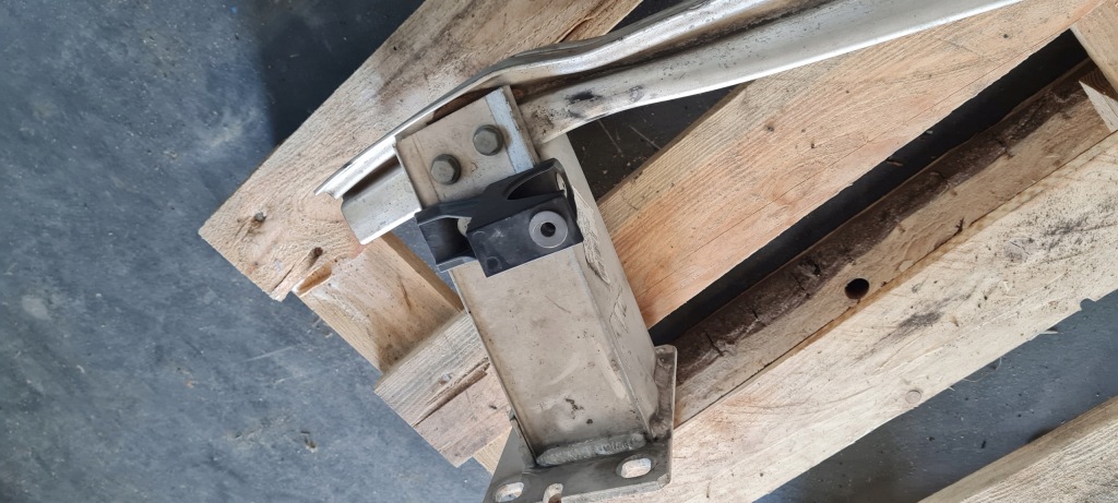 фото №7, Sq5 8r q5 lift балка бампера перед зона 8r0807113a 8r0807133a 8r0807134a