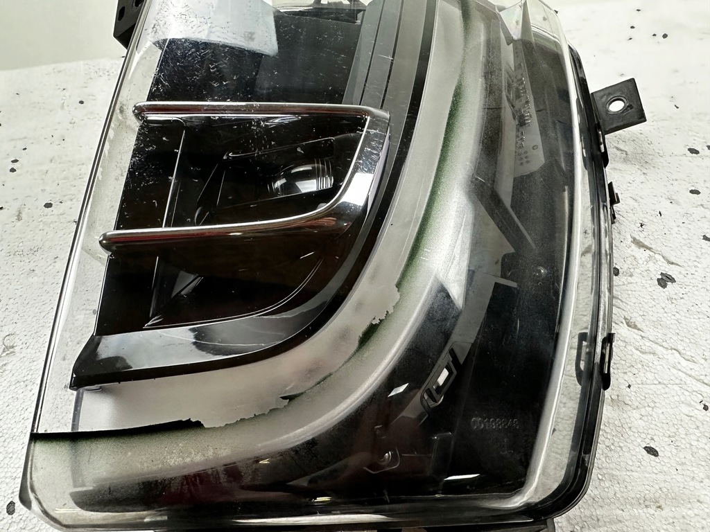 фото №2, Tesla x противотуманная фара левый led drl оригинал!