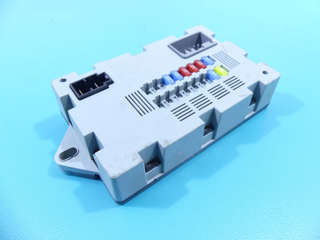 фото №1, Блок управления модуль коробка предохранителей f-pace 16-