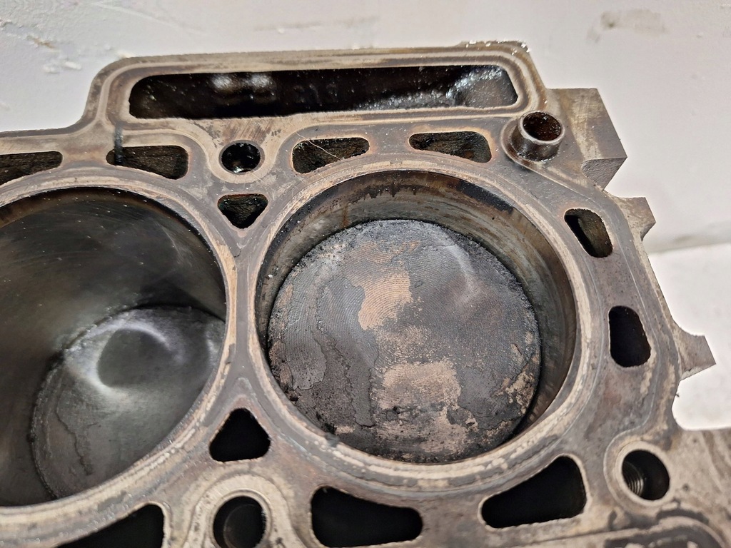 фото №14, Блок dół двигуна d4f740 renault clio iii iv dacia sandero 1.2 16v