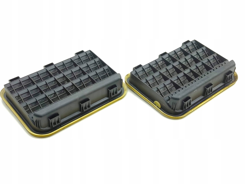 Porsche cayenne 92a решітка вентиляційна 2011 7pp819181a в Україні