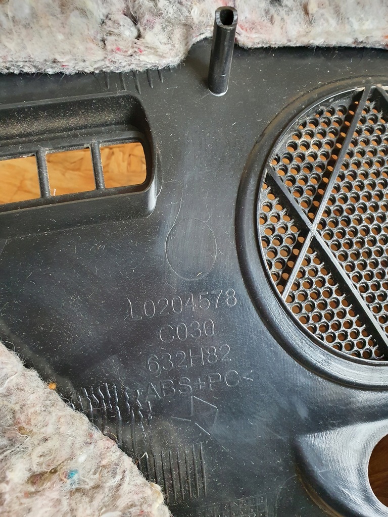 фото №6, Chrysler town & country молдинг консолі жабо