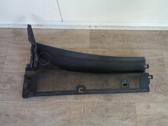 фото №1, Peugeot 208 ii жабо правое 0235