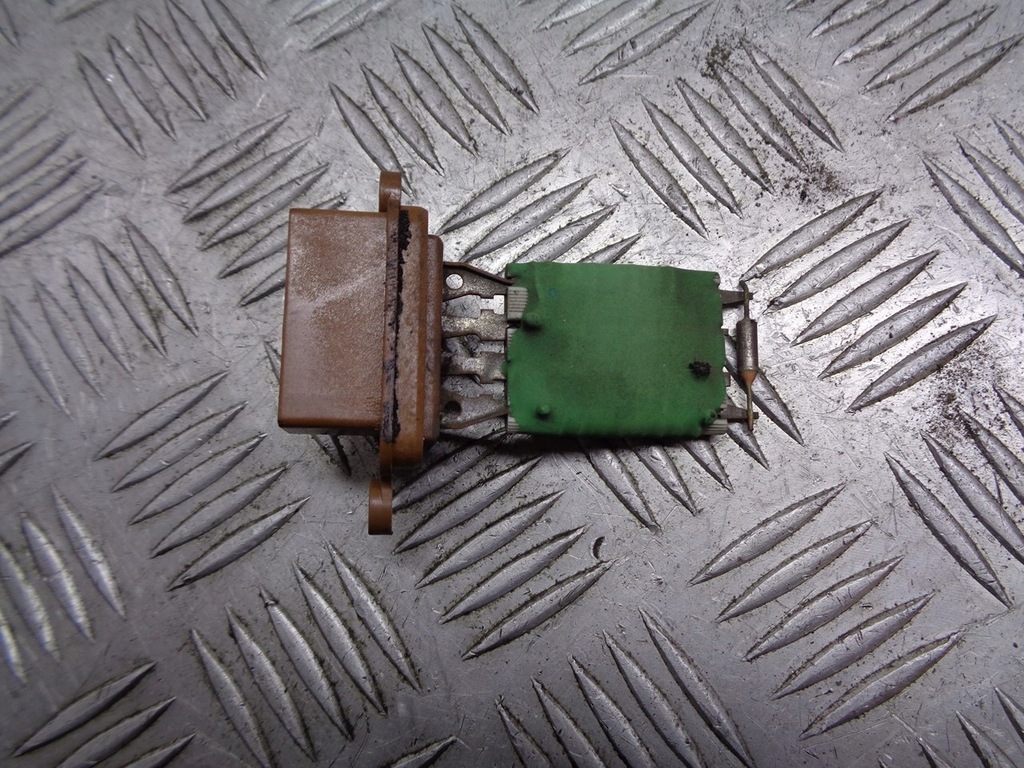 фото №1, Резистор резистор вентилятор fiat punto ii 1.2