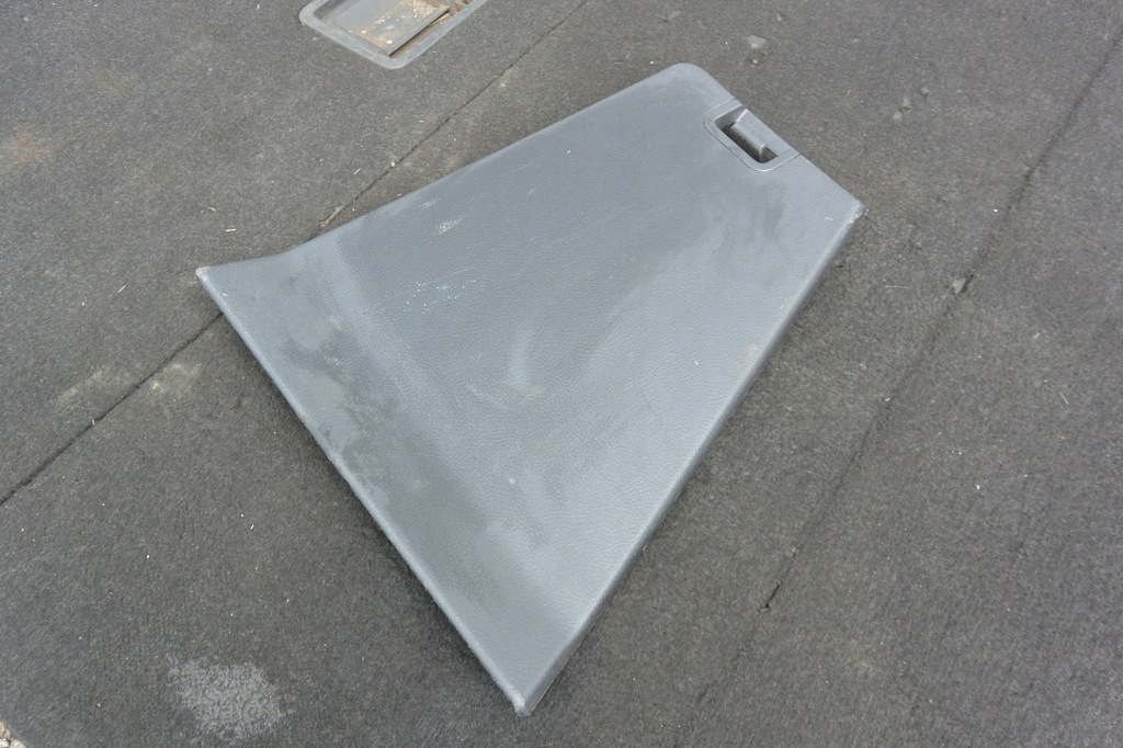 фото №1, Заглушка обшивка багажника land rover discovery iii