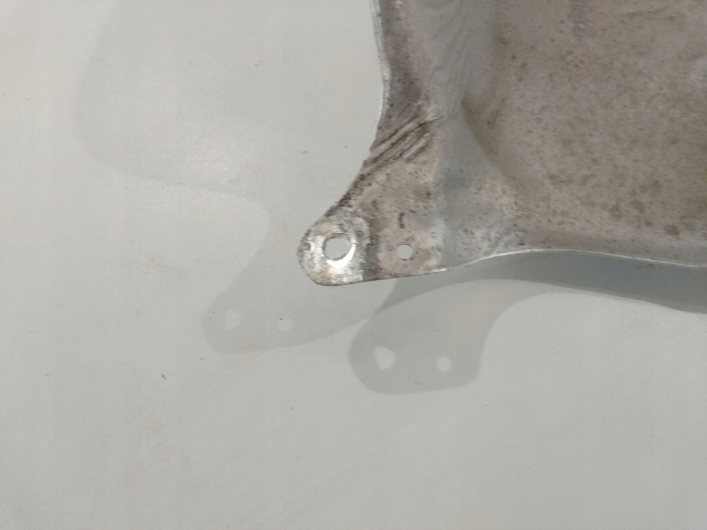 Накладка тепловая выхлоп все volkswagen golf vi 1k0825721e в Украине