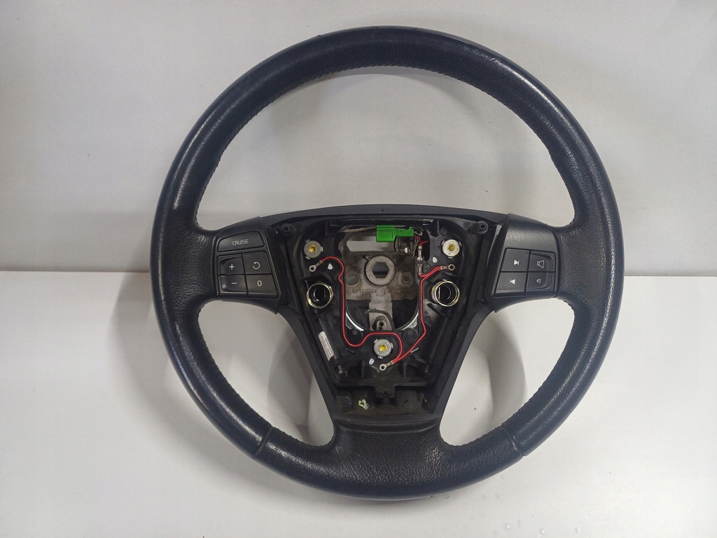 фото №1, Воздуховод мультифункция кожа volvo c30