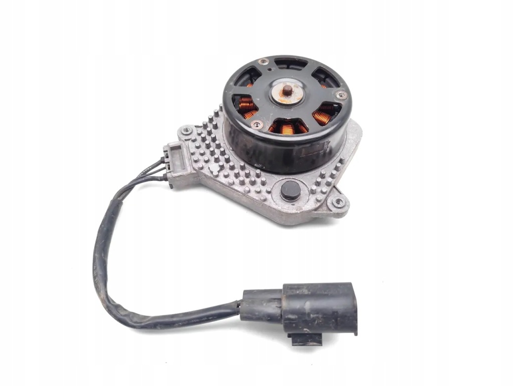 Bmw i8 двигун електричний вентилятора охолоджуючий 2018 coupe 2/3dr 8642131 Доставка