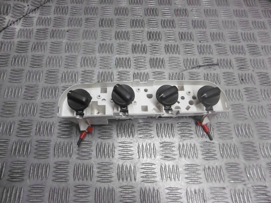 фото №1, Панель керування обдув opel omega b 90564092