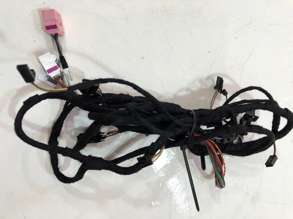 фото №1, Volkswagen оригинальный номер 7p6971145a