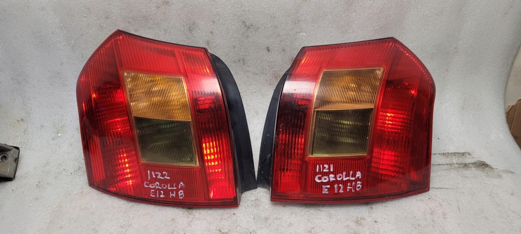 фото №1, Лампа задня права corolla e12 02-04 hb