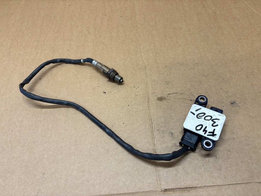 Купить Bmw f40 датчик 8596295-03 оригинал