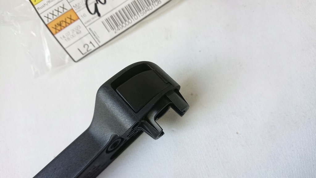 фото №9, Ручка + кронштейн открывания капот vw passat b6 cc