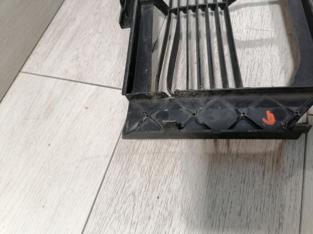 фото №11, Tesla s lift решітка середня перед 1058022-00-b