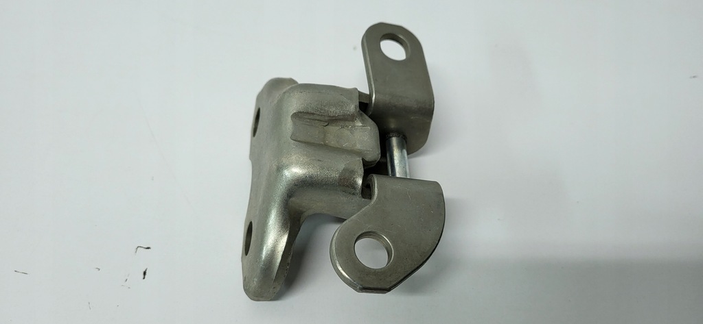 фото №10, Lexus rx prius rav4 yaris ii avensis петля дверь левый задняя góra 68760-0d061