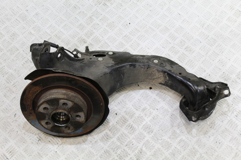 фото №1, Поворотный кулак левый задняя bmw 2 f45