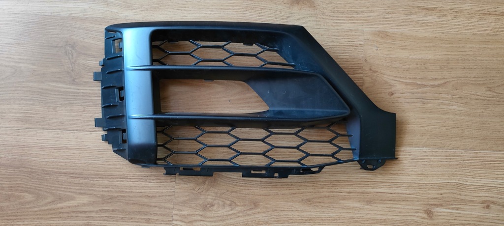 Купити Решітка бампера права audi q2 s line 81a807682c