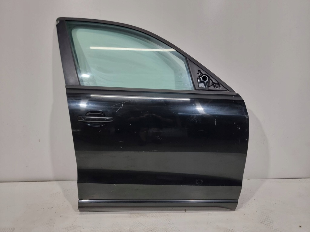 фото №1, Audi q5 8r дверь правое перед передние